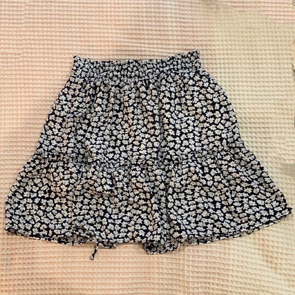 CRESCENT Bohemian Floral Mini Skirt with Front Tie - Picture 2 of 3